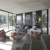 Загородный дом из бетона и дерева в Чили