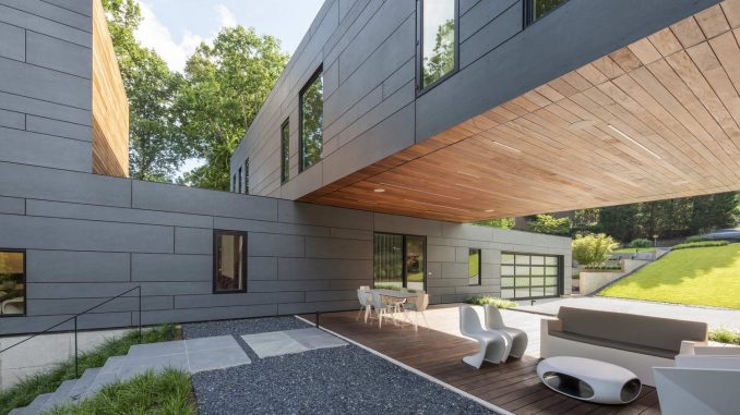 Split Box House 2 Дом для семьи из пяти человек на склоне в США
