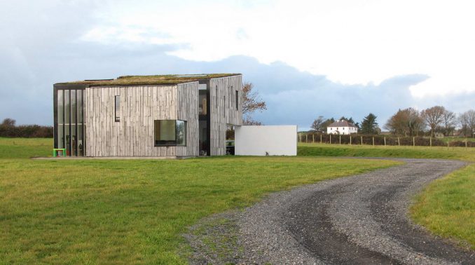Надёжный загородный дом в Ирландии 
