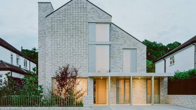 Kingston Villa 12 Вилла из белого кирпича в Англии