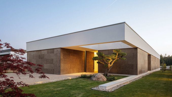 Casa AS em Santa Maria da Feira com Arquitectura Mario Alves Arq