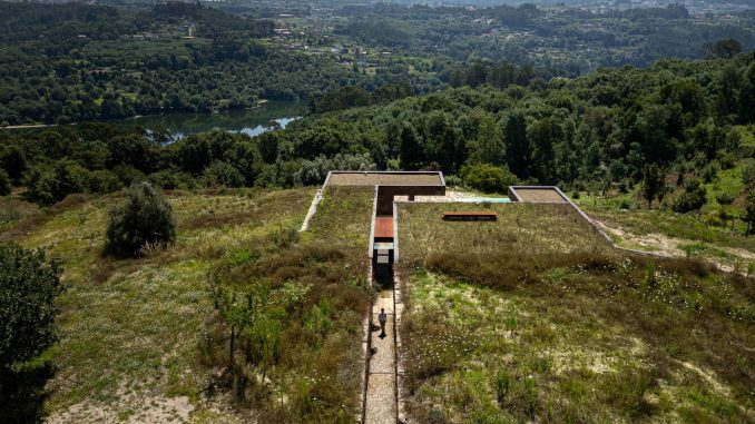 Casa da Levada arquitetura Tsou Arquitectos e fotografia Ivo Tav